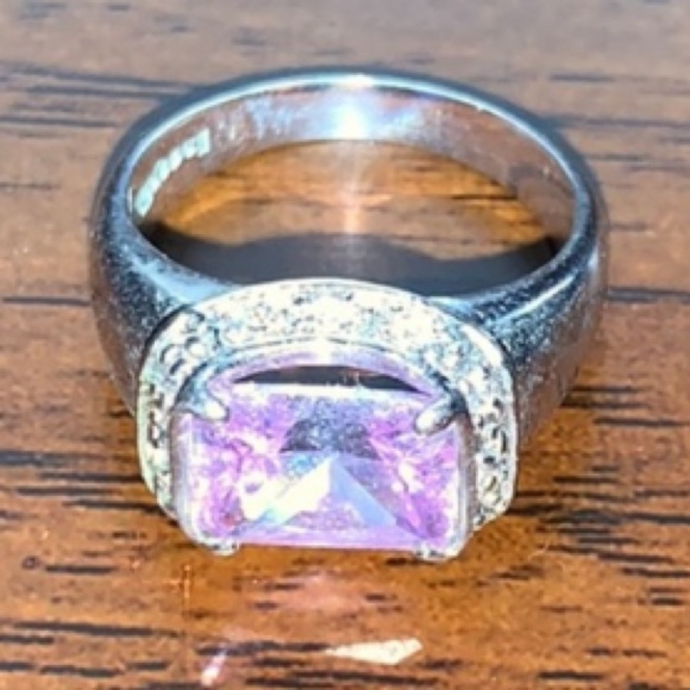 Silver/Amethyst Ice Statement Ring - image 1